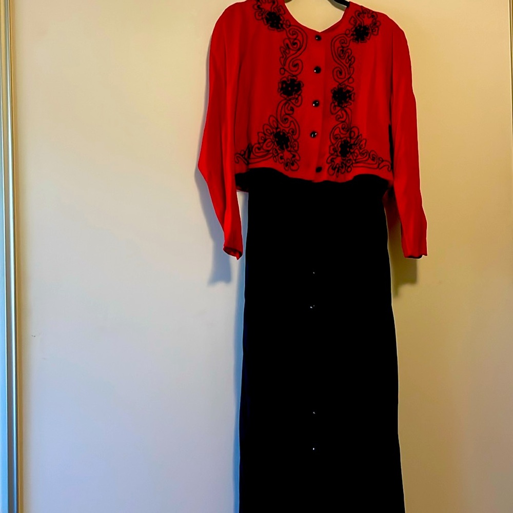 Gorgeous vintage 90’s Plaza South maxi dress, size 8